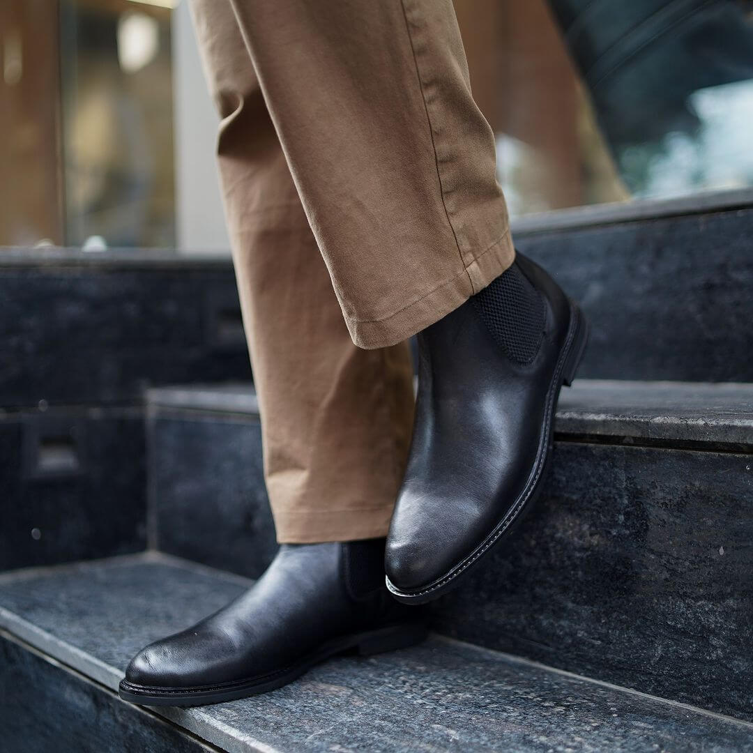 Metro Black Chelsea Boots