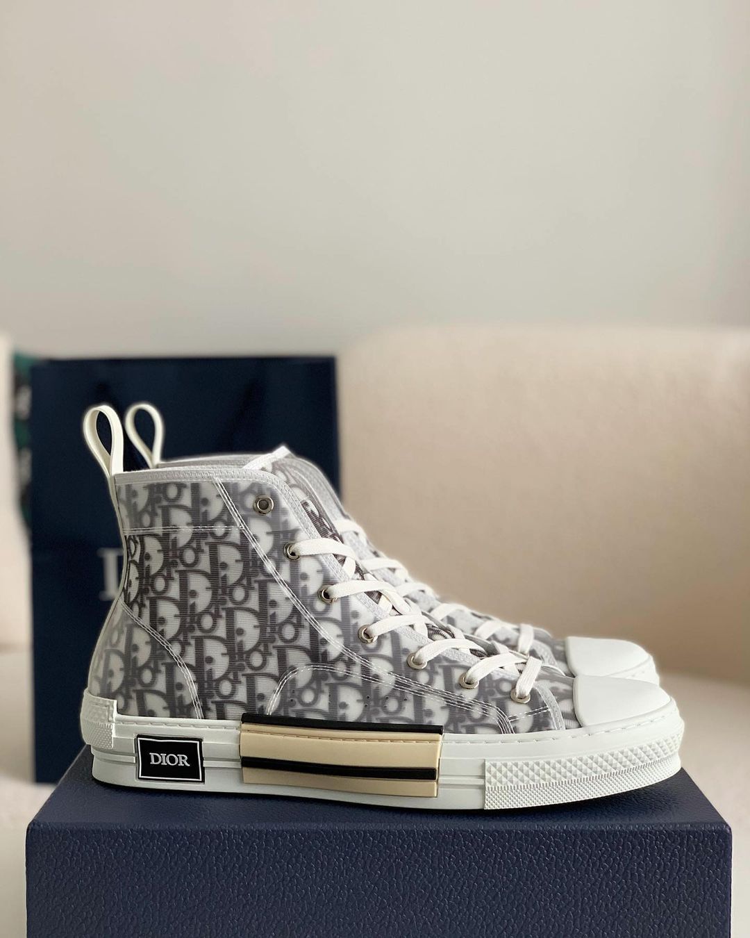 Les shops converse dior