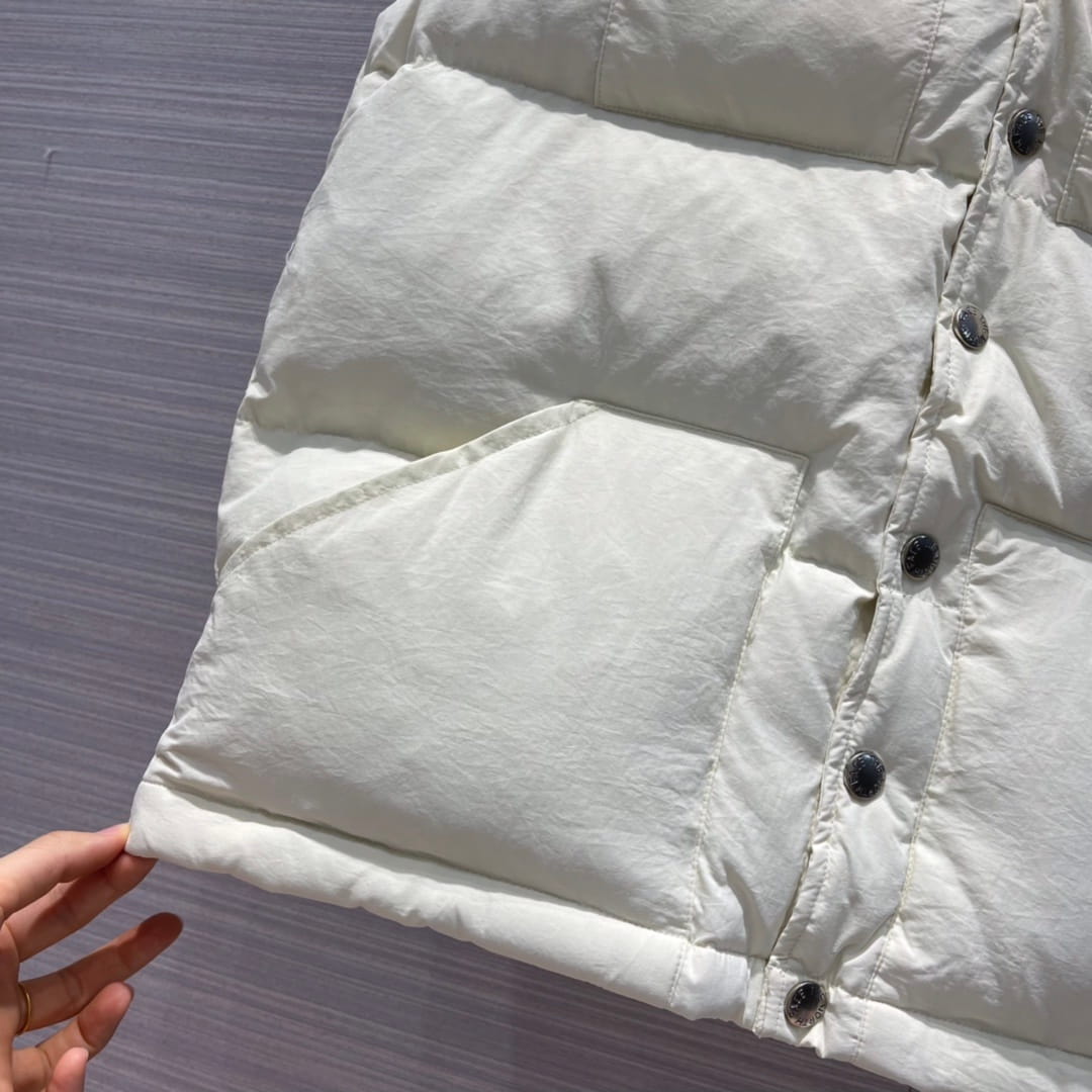 Gucci x The North Face Cream Off-White Goose Down Puffer Vest Gilet