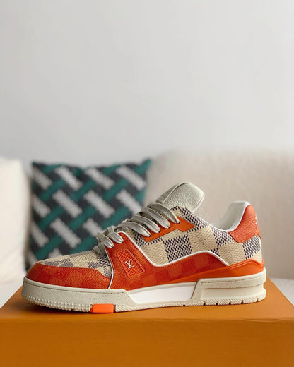 Louis Vuitton Trainer Damier Weiß Orange