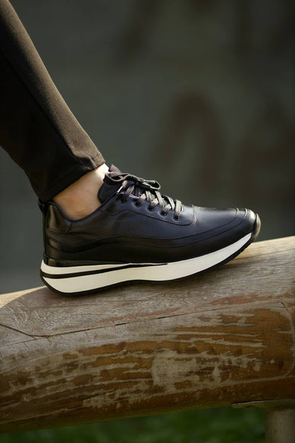 HolloShoe Stealth Wave Onyx & Optic White Maximalist Men's Trainers