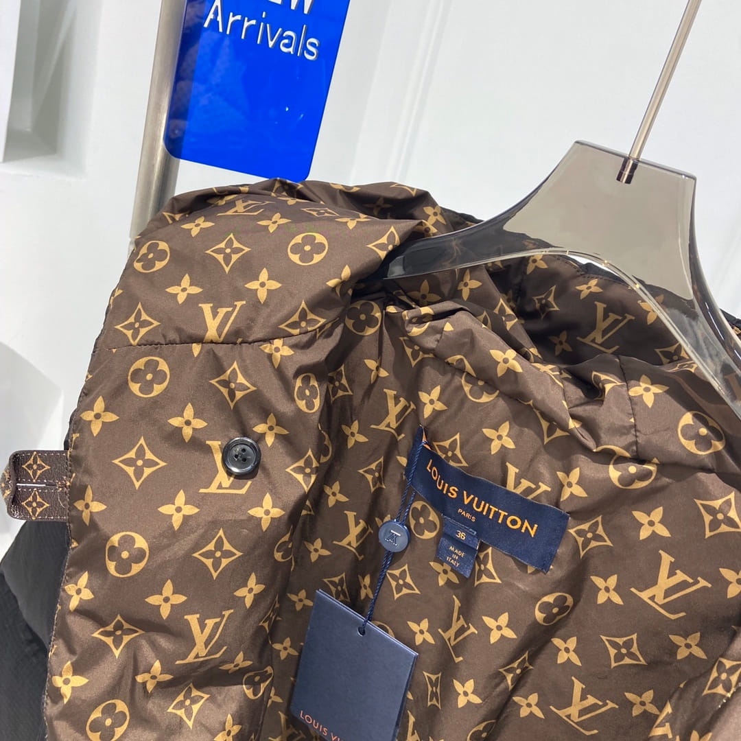 Louis Vuitton LV Long-Sleeved Black Pillow Puffer Jacket