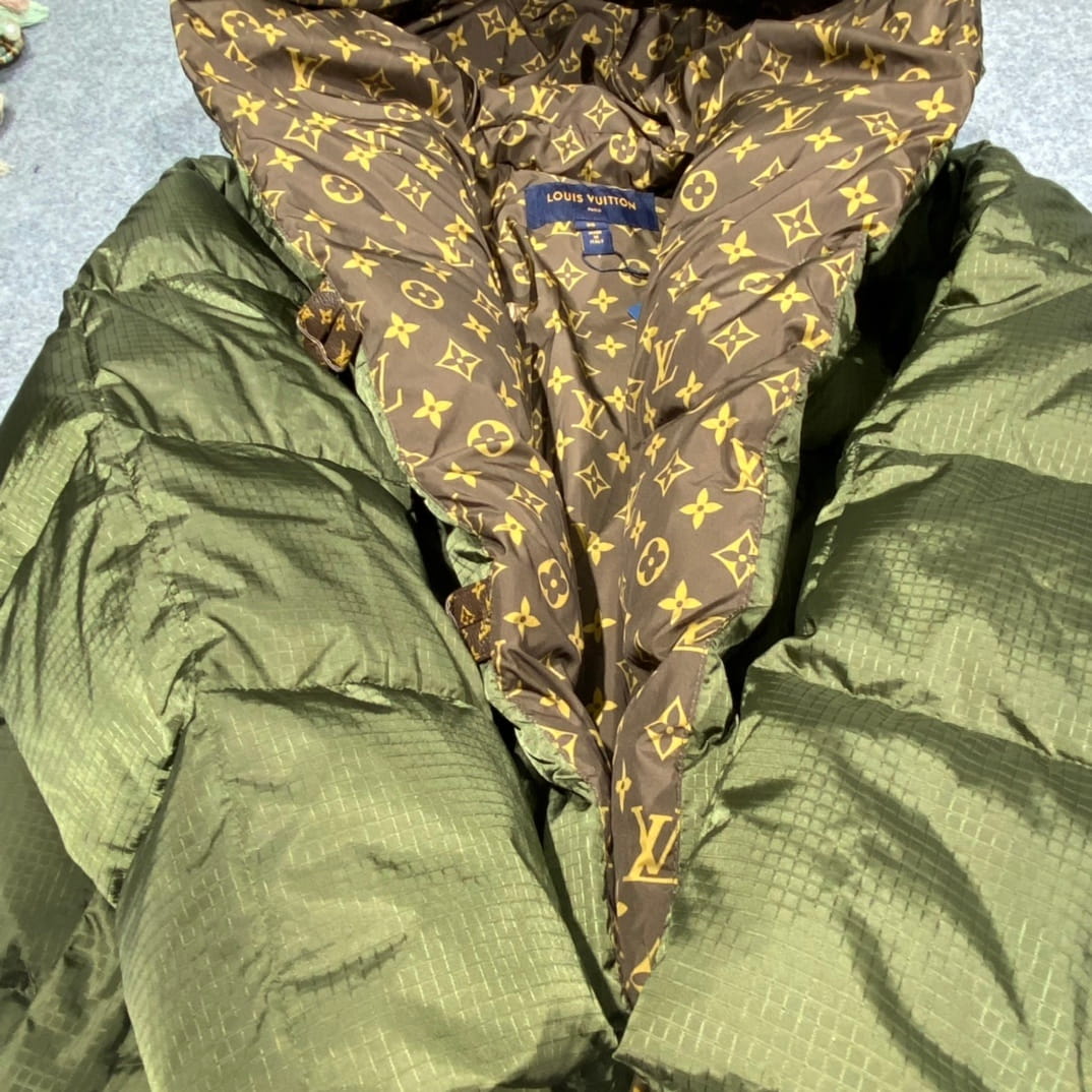 Louis Vuitton LV Long-Sleeved Olive Green Pillow Puffer Jacket