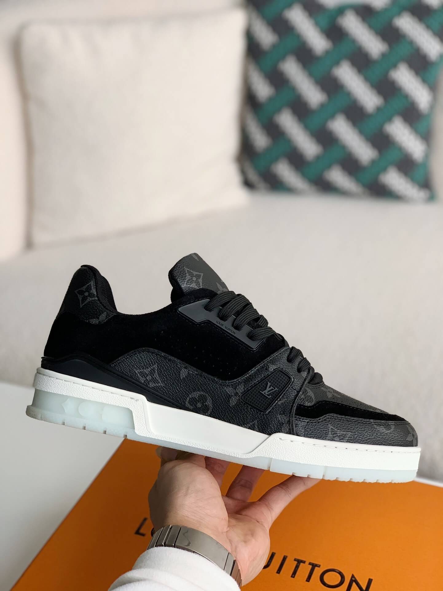 Louis Vuitton Sneaker Schwarzes Monogramm