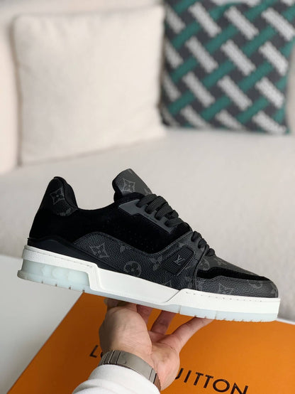 Louis Vuitton Sneaker Schwarzes Monogramm