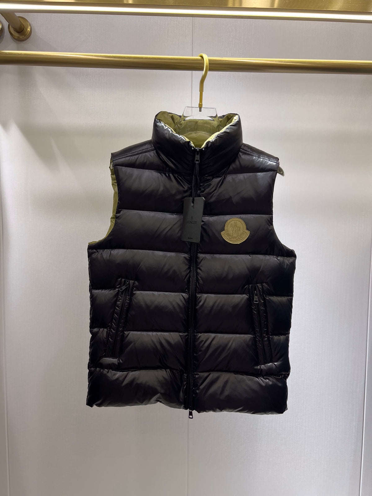 Moncler Sumido Black Down Gilet Puffer Vest