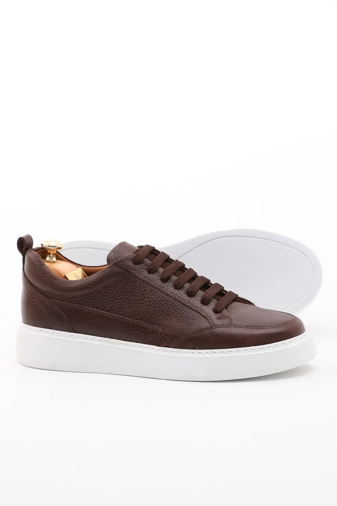 Flora Model Genuine Brown Leather Men's Sneakers featuring a textured leather upper and a white EVA sole.