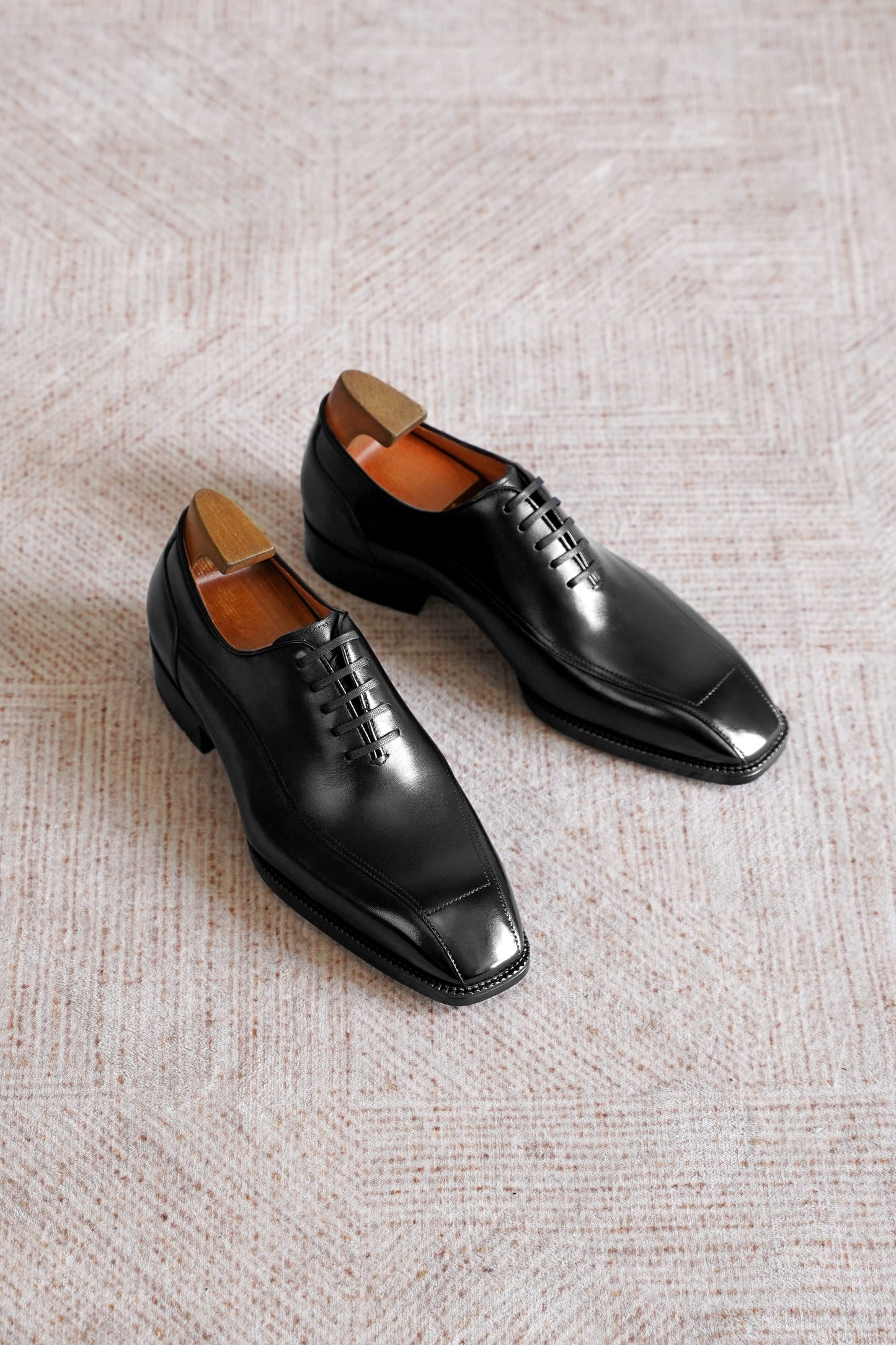 Torino Chiseled Square-Toe Oxford — Patina Black Leather