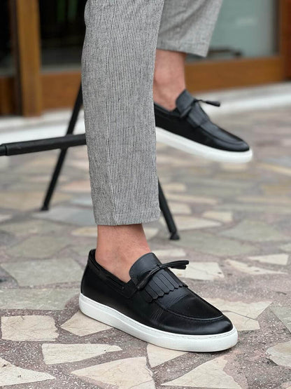 HolloShoe's Black Tassel Slip-On shoes, a perfect blend of style and comfort for any occasion.