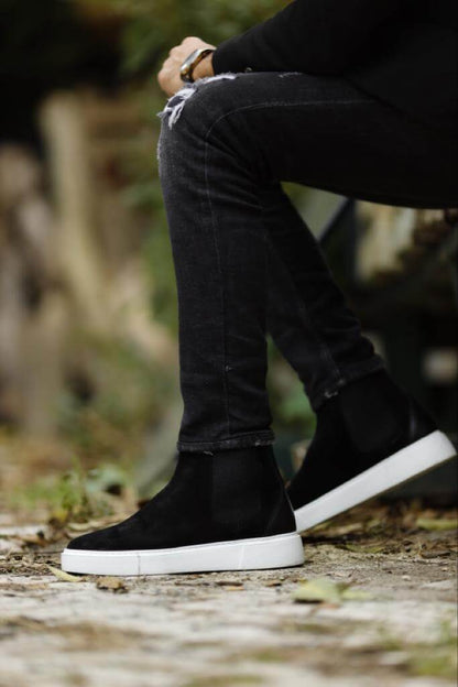 Black White-Sole Chelsea Boots