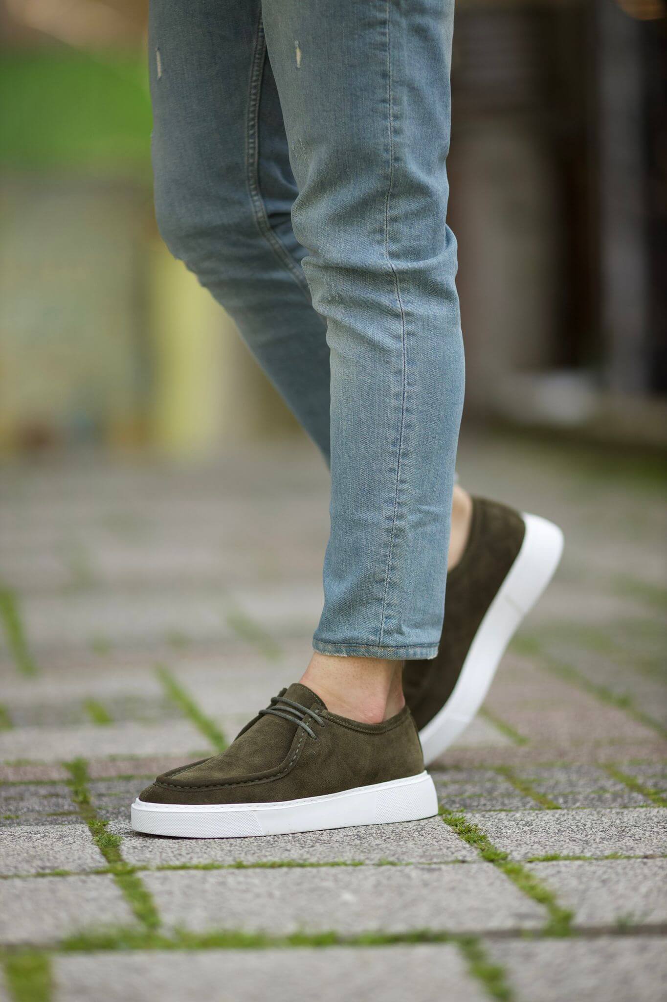 Khaki Lace-Up Shoes for Men Stylish Leather Footwear for Casual